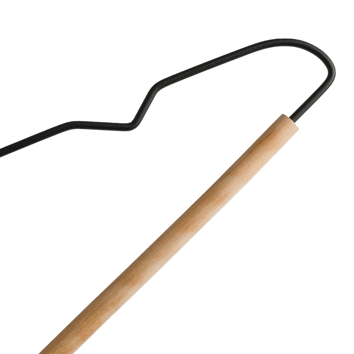 Acercamiento tecnico de la fijacion del gancho profesional negro sobre una superficie de madera, mostrando la calidad del ensamble y el detalle de la esquina