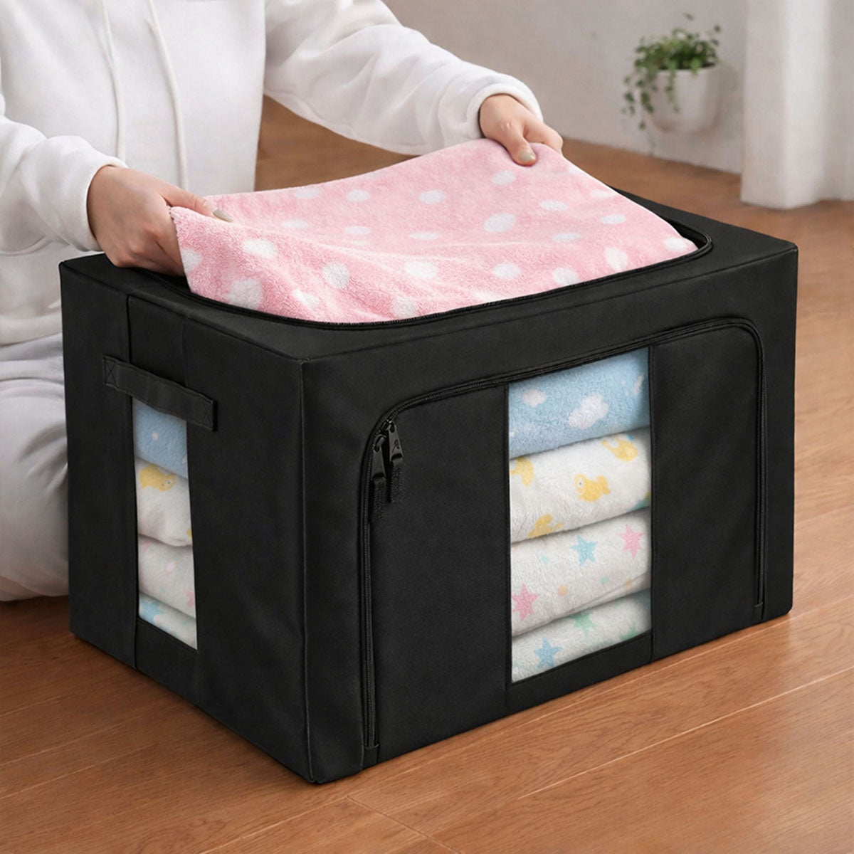 caja organizadora siendo utilizada para organizar articulos de baño de forma elegante 